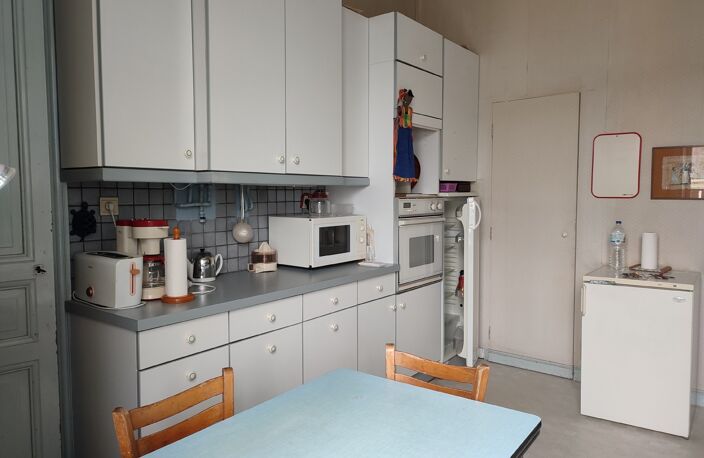 A VENDRE - SOQUET IMMOBILIER - CENTRE DE DINAN - APPARTEMENT T3 — photo 4