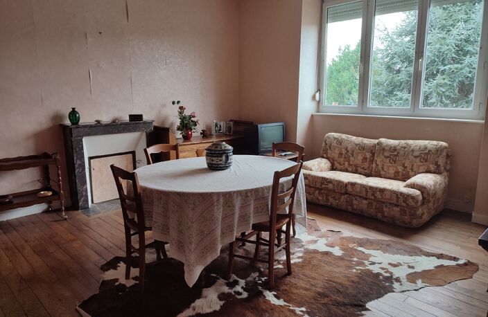 A VENDRE - SOQUET IMMOBILIER - CENTRE DE DINAN - APPARTEMENT T3 — photo 4