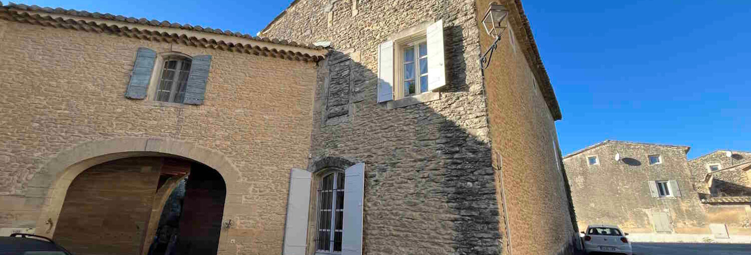 Maison 6 Pièces 300 m² à vendre à Gordes (84220)