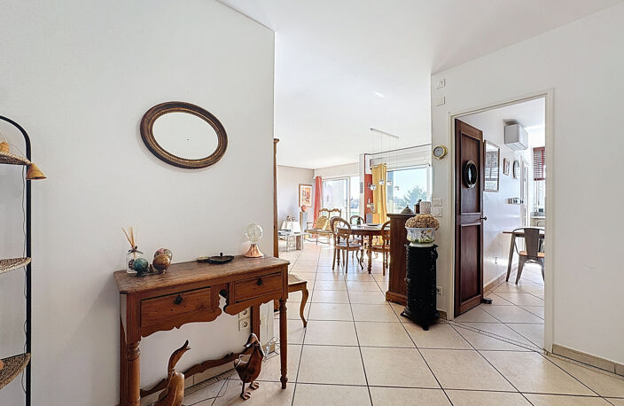 A vendre : Appartement lumineux avec vue sur la Saône à Lyon — photo 2