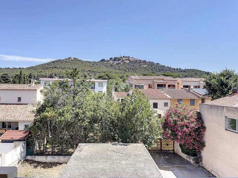 Appartement Six Fours Les Plages de 3 pièces avec terrasses — photo 1