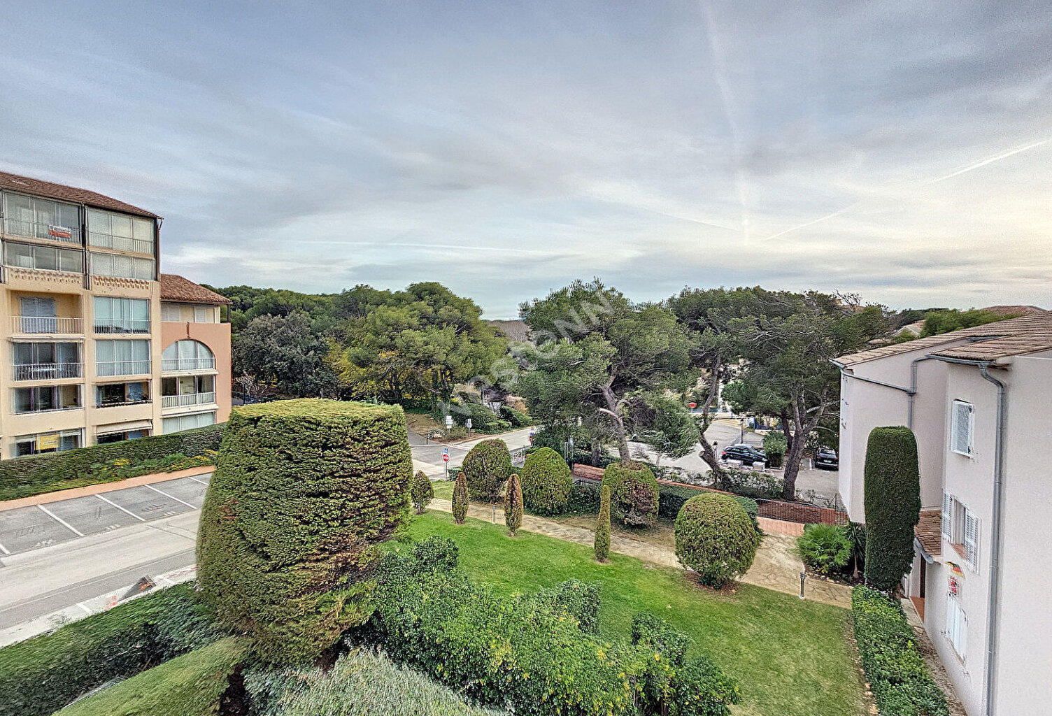 Appartement Six-Fours Les Plages La Coudoulière de 1 pièce de... — photo 1
