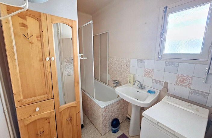Appartement de 2 pièces de 35 m² à SIX-FOURS-LES-PLAGES Quart... — photo 4