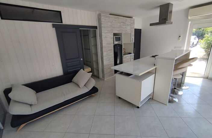 Maison Saint Cyr Sur Mer Quartier Les Leques de 2 pièces de 3... — photo 4