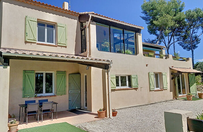 Maison Le Castellet de 9 pièces de 264 m² avec Piscine et Jac... — photo 5