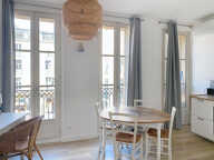 Appartement Toulon T1 Bis de 36.70 m²  Place Louis Blanc vue ... — photo 3