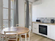 Appartement Toulon T1 Bis de 36.70 m²  Place Louis Blanc vue ... — photo 4