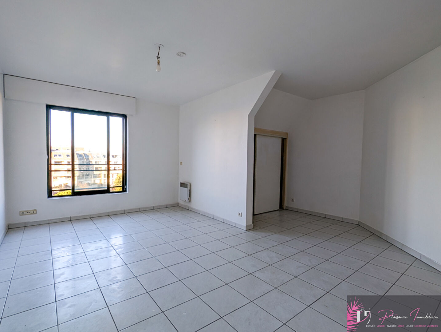 Appartement 1 pièces  à louer Rochelle (La) 17000