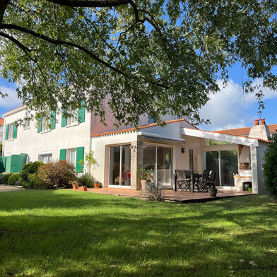 Maison 6 pièces 624750 €