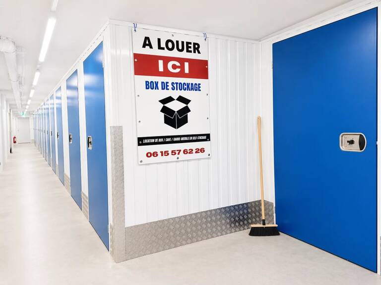 NICE 'MONT BORON' | BOX DE STOCKAGE A LOUER — photo 1