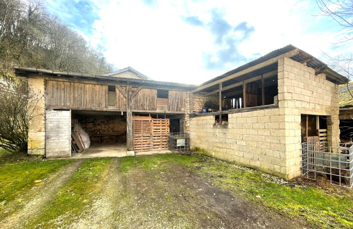 Propriété en bord de rivière, avec bâtiment agricole sur 2 h — photo 3