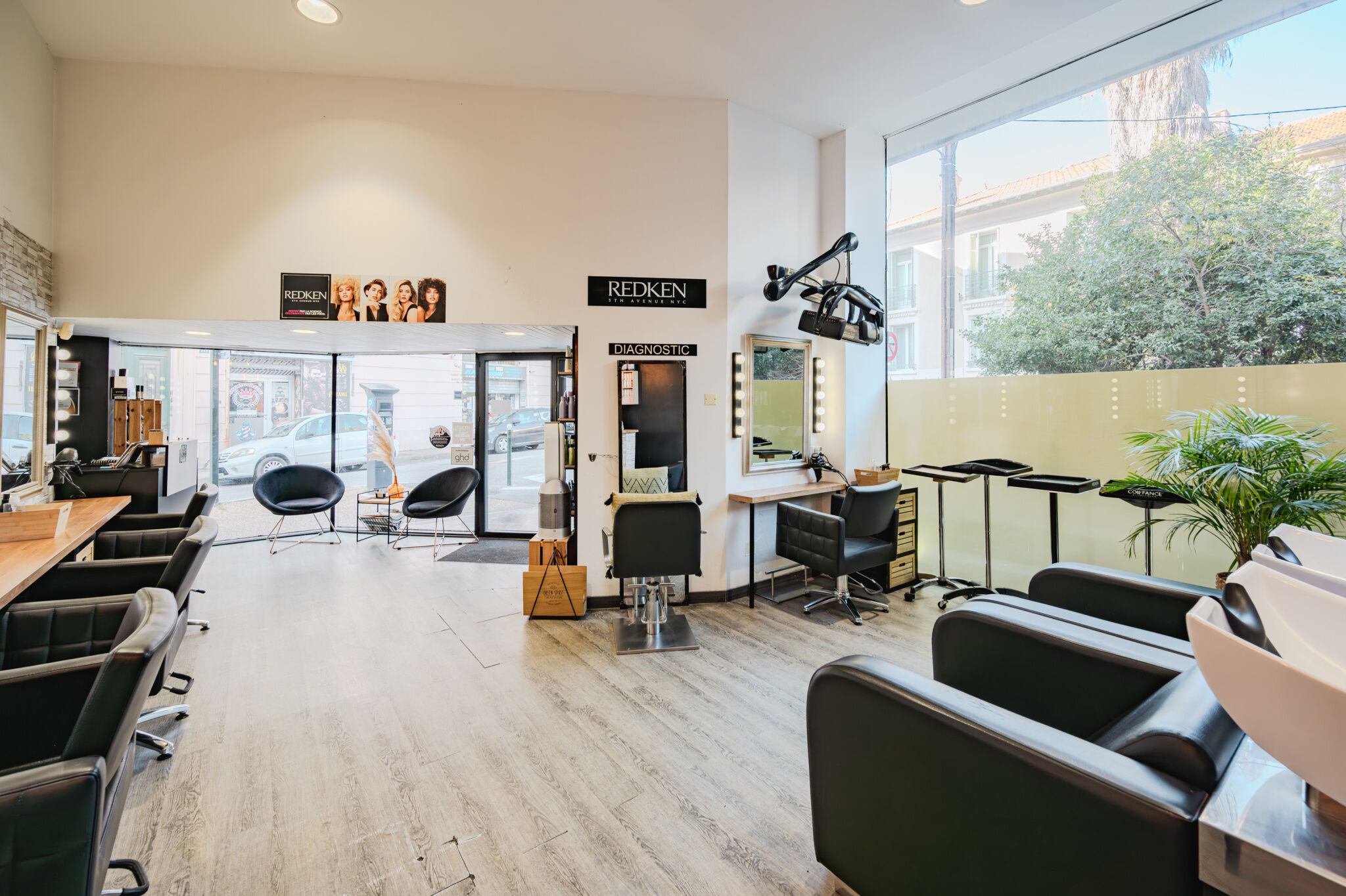 Local commercial 1 pièces  à vendre Hyères 83400