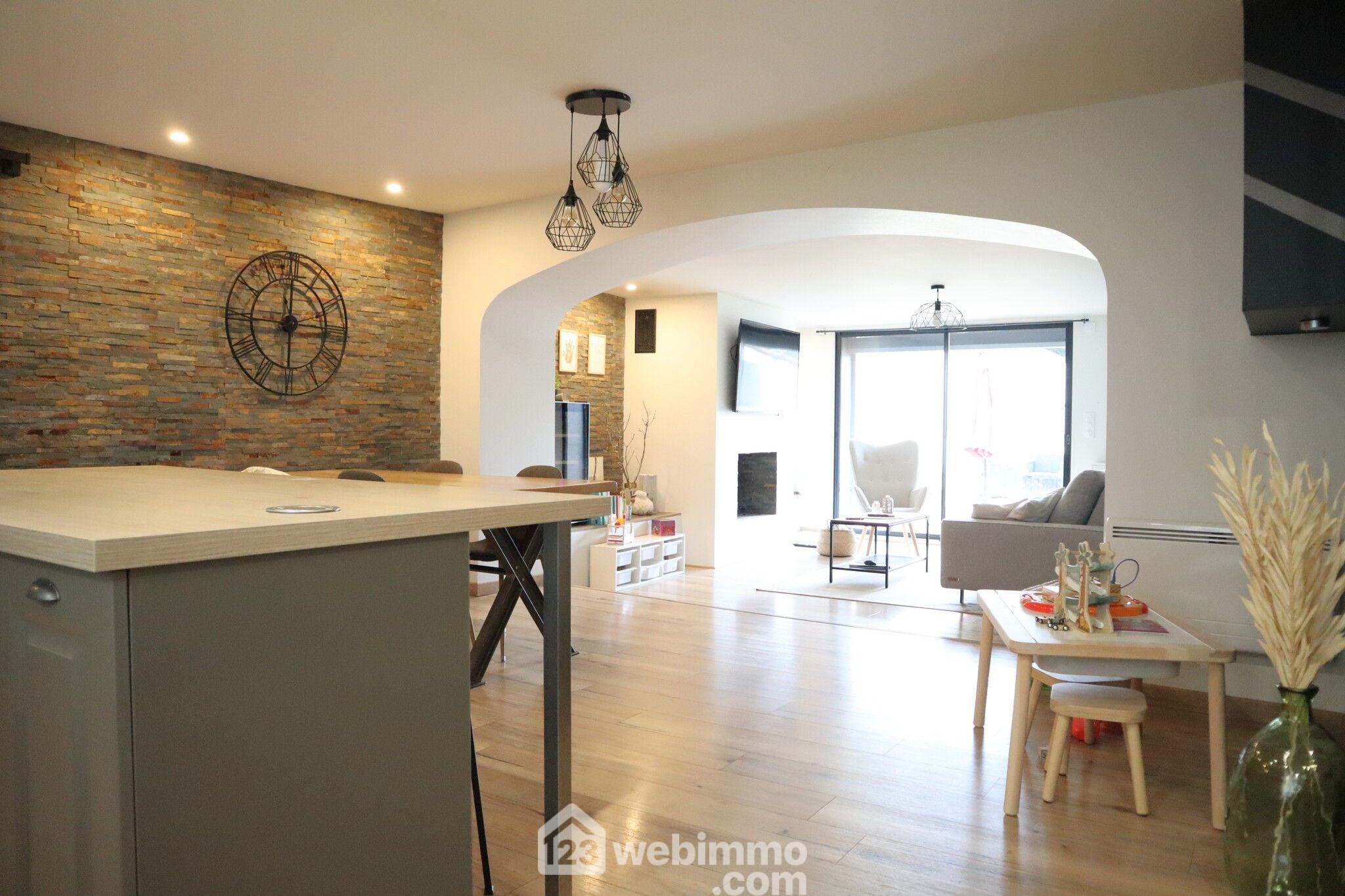 Photo Maison - 194m² - Valdivienne image 3/4