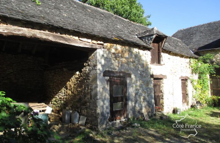 DORDOGNE- COLY- ENSEMBLE IMMOBILIER — photo 3