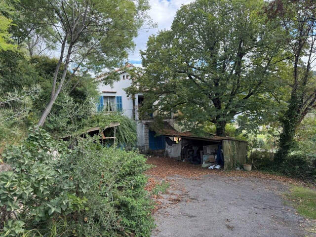 CARROS VILLA AVEC TRAVAUX — photo du bien