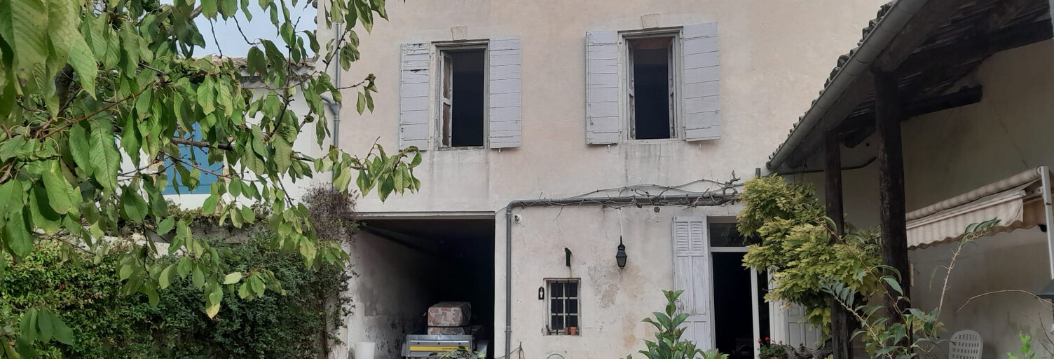 Maison 8 Pièces 200 m² à vendre à Alleins (13980)