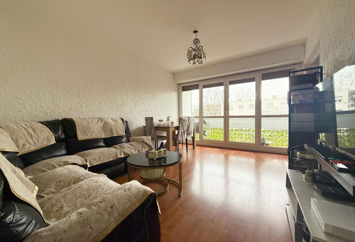 AV DE L'EUROPE - Appartement T4 de 67 m² — photo 1