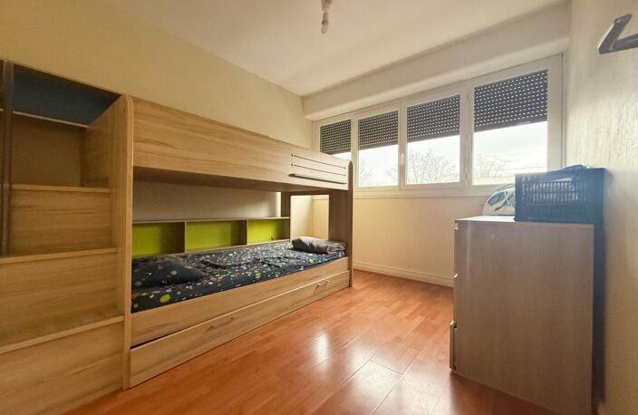 AV DE L'EUROPE - Appartement T4 de 67 m² — photo 4