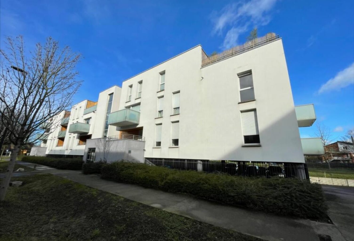 LOOS - rue des Temps Modernes - Type 2 d'environ 42m² avec balco — photo 1