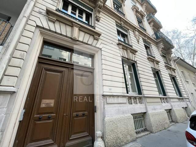 BUREAUX à LOUER — photo du bien