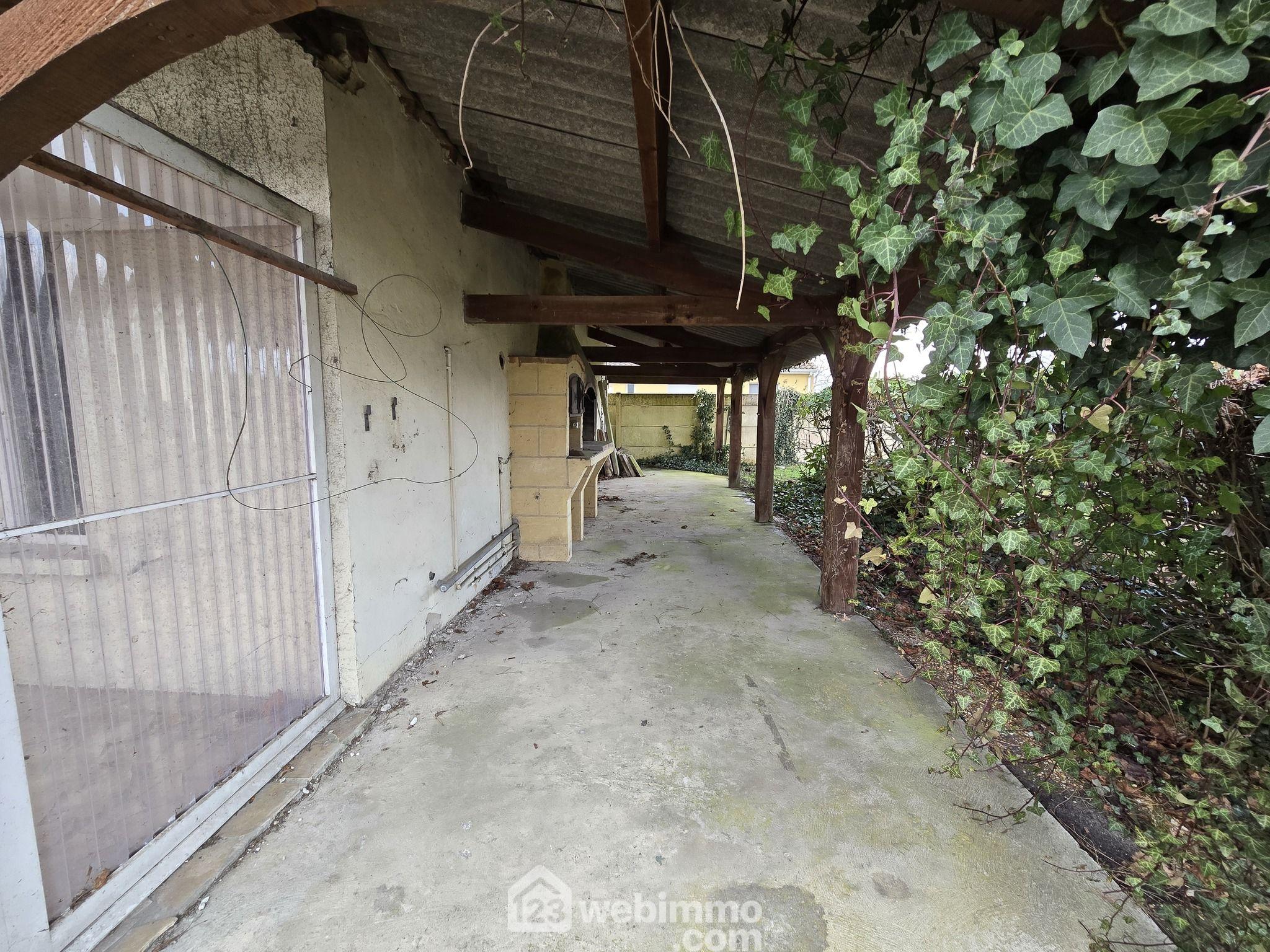 Photo Terrain constructible - 863m² - Le Pian-Médoc image 4/4