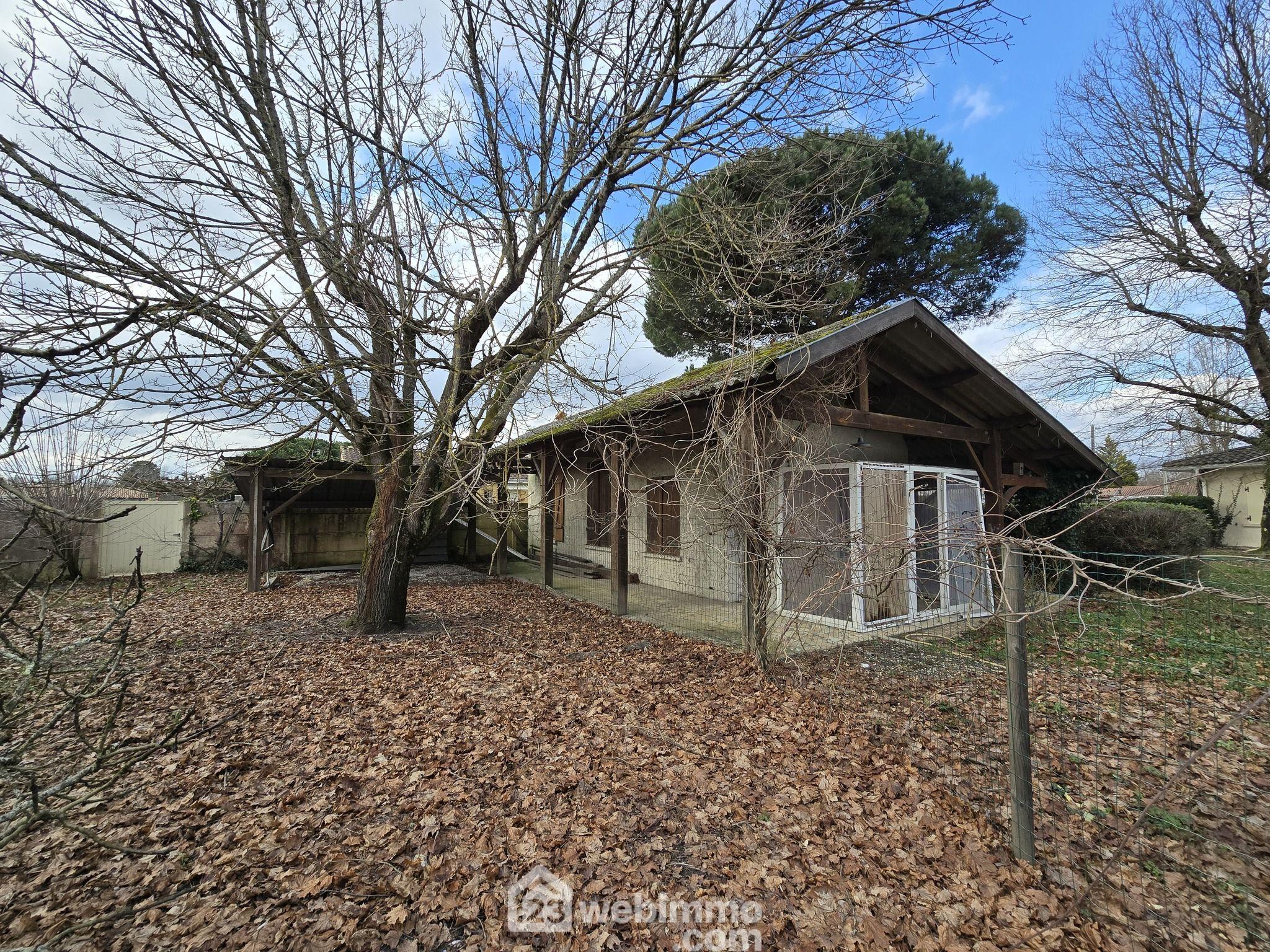 Photo Terrain constructible - 863m² - Le Pian-Médoc image 3/4