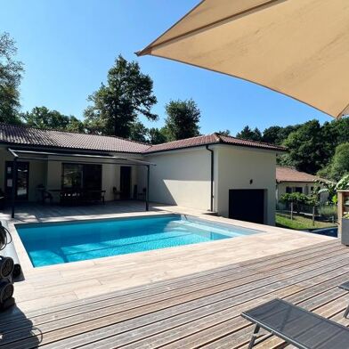 Maison 5 pièces 337600 €