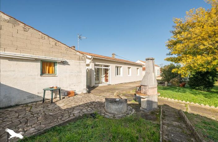 Vente maison 4 pièces 85 m² Le Château-d'Oléron (17480) — photo 2