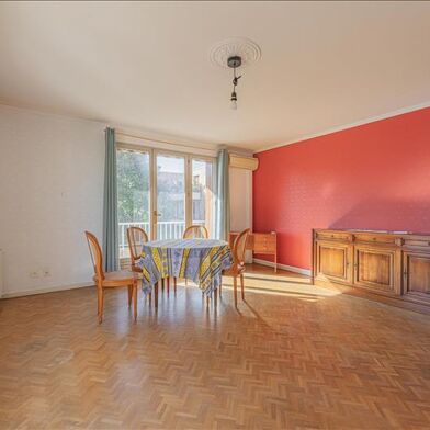 Appartement 4 pièces 299980 €