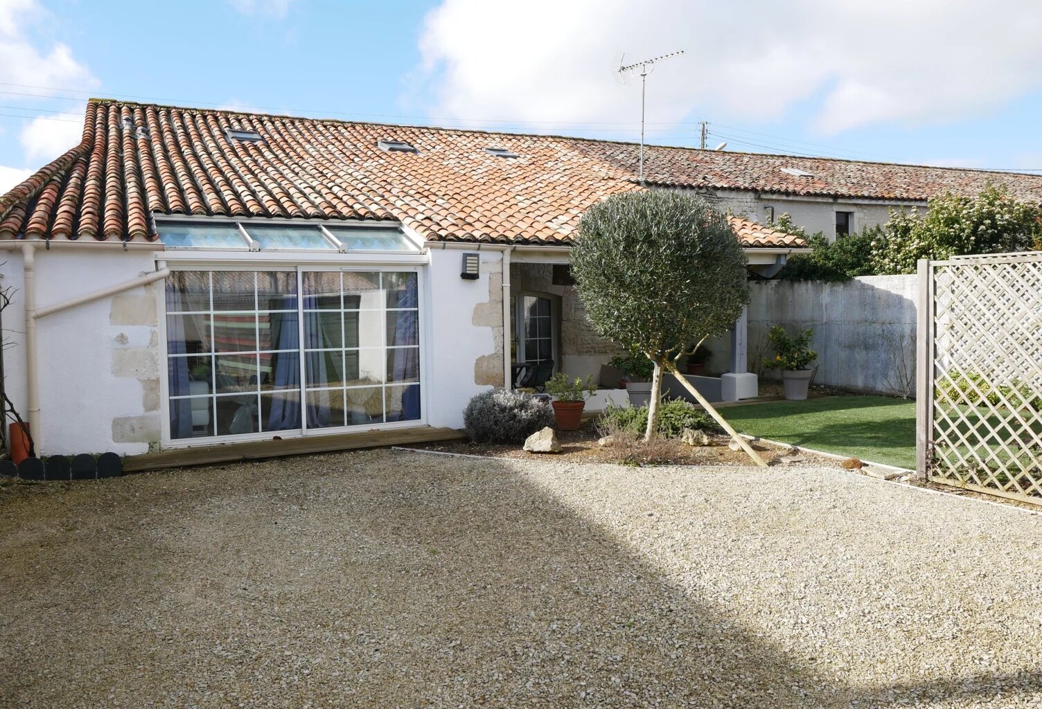 Vente maison 5 pièces 114 m² La Jarrie (17220) — photo 1