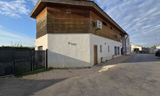 Bureau  16 m² à louer à Éguilles (13510)