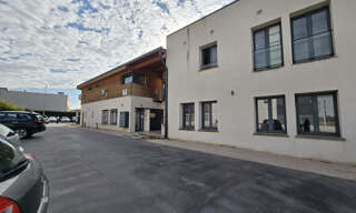 Bureau  16 m² à louer à Éguilles (13510)