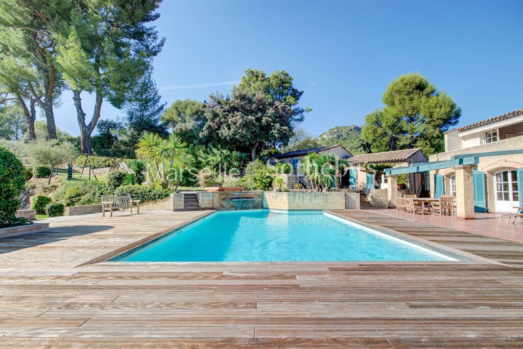 Villa / Maison 10 pièces  à vendre Aubagne 13400