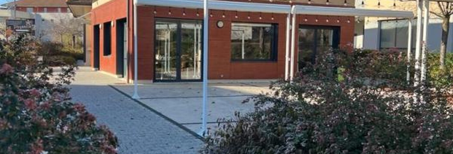 Commerce  230 m² à vendre à Prévessin-Moëns (01280)