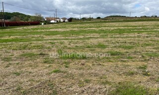 Terrain  715 m² à vendre à Bidache (64520)