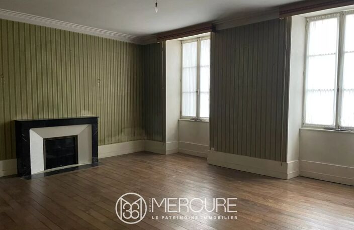 MAISON BOURGEOISE DE CENTRE-VILLE — photo 4