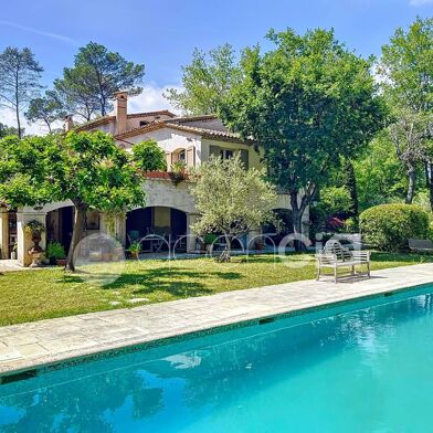 Maison 7 pièces 2690000 €