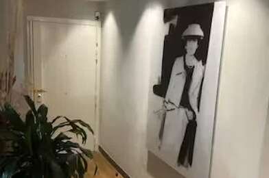 Appartement  560520 €