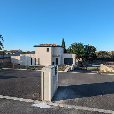 Local industriel  112000 €