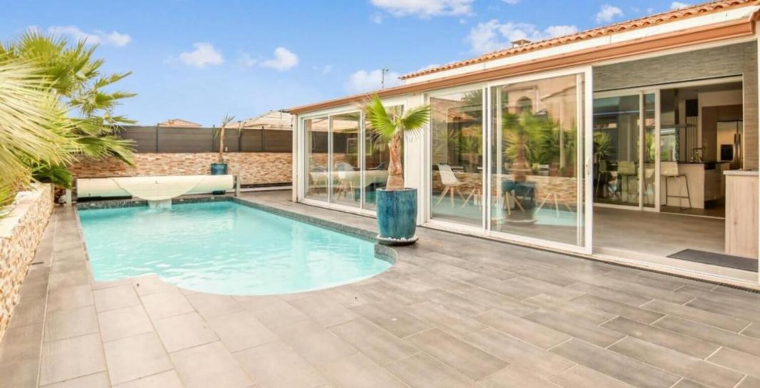 Maison de plain pied, 4 chambres, piscine, garage — photo 1