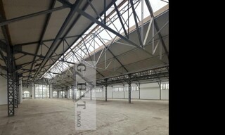 Local industriel  2050 m² à louer à Ivry-sur-Seine (94200)