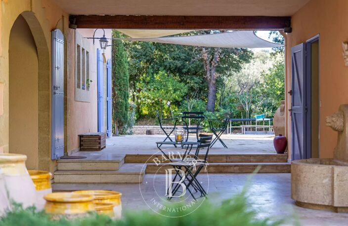 EXCLUSIVITE - LA BASTIDE DE JOURDANS - MAISON 376M2 - 6 CHAMBRES — photo 3