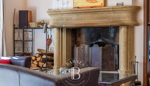 Propri&eacute;t&eacute; 16 pièces  à vendre Aix-en-Provence 13100