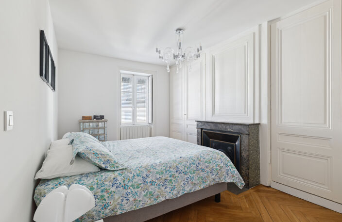 Appartement duplex en étage élevé vue sur la Bourse — photo 2