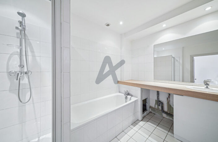 Appartement duplex en étage élevé vue sur la Bourse — photo 5
