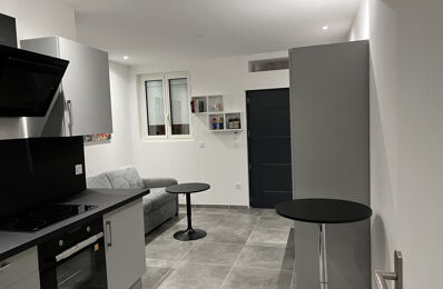 location appartement 660 € CC /mois à proximité de Saint-Mitre-les-Remparts (13920)