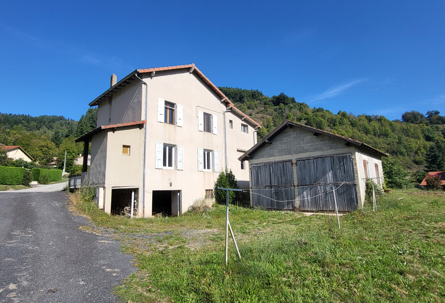 Ardèche (07) A vendre coquette maison avec deux appartements — photo 1