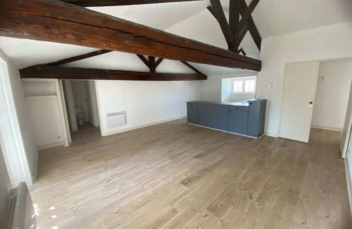 A VENDRE CENTRE VILLE LA ROCHELLE  APPARTEMENT d'environ 90m² 2 CHAMBRES — photo 3