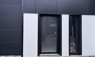 Commerce  128 m² à louer à Plescop (56890)
