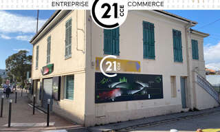 Commerce  130 m² à louer à Antibes (06160)